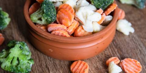 Frozen organic cauliflower, broccoli and carrots