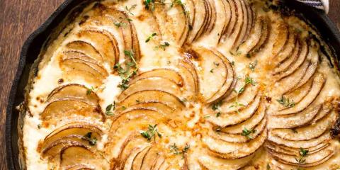 A hot pan of potatoes au gratin